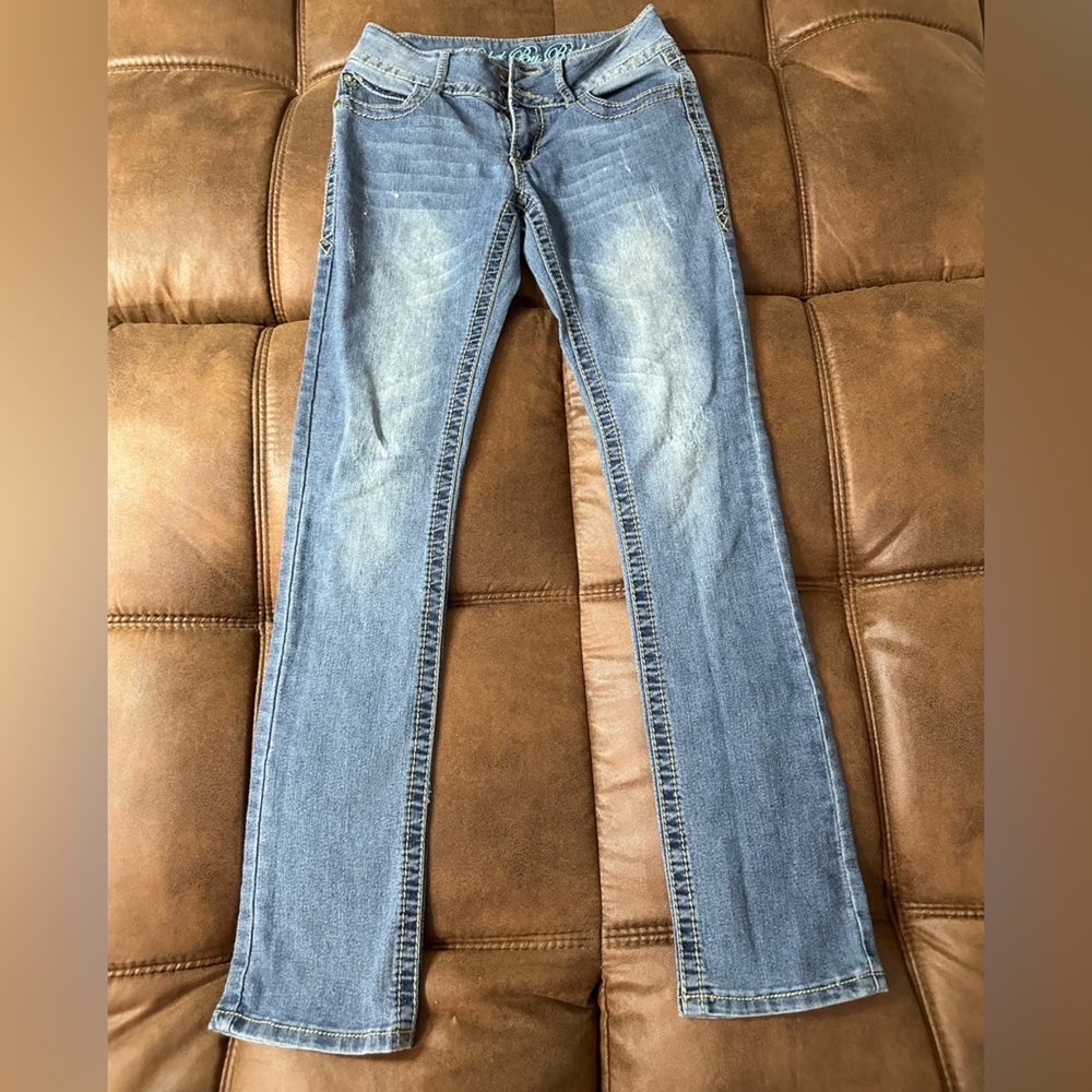 mid/low rise straight leg jeans